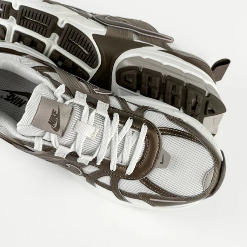Nike V2K Run White and Bronze – Image 5