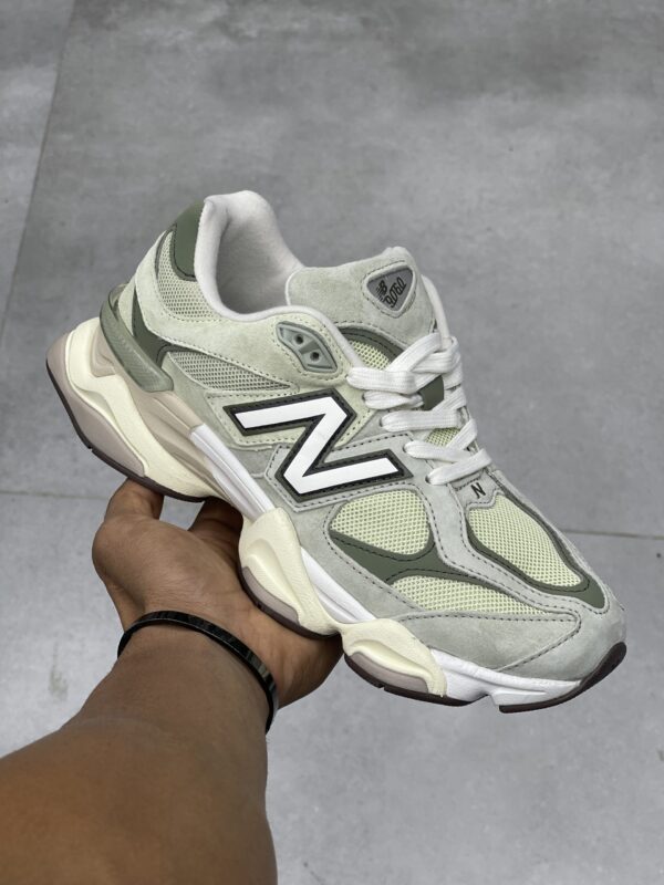 New Balance baskets 9060 'Olivine' – Image 4