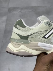 New Balance baskets 9060 'Olivine' – Image 5