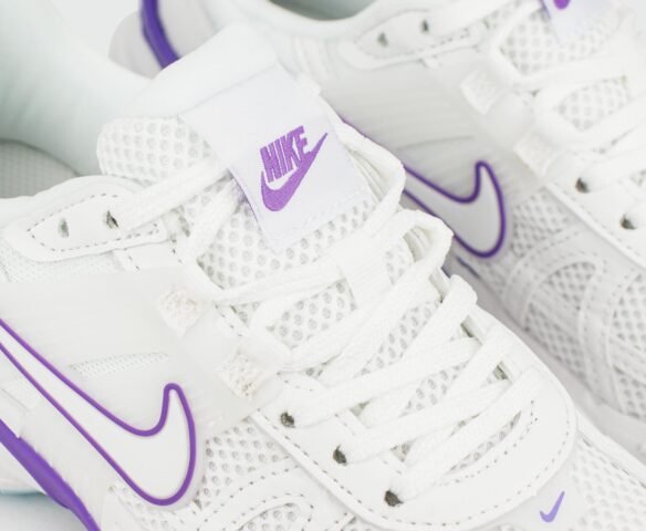 Nike V2K Run "White/Violet" – Image 3