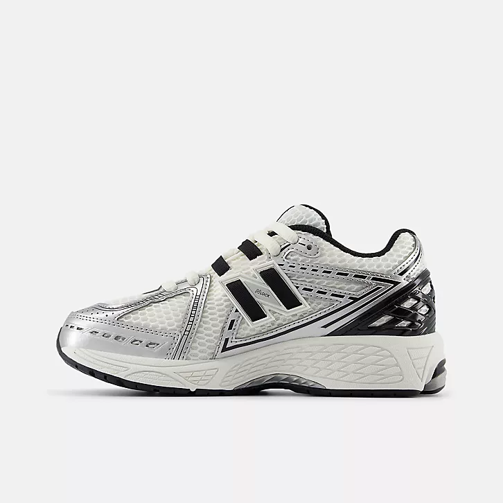 New Balance 1906R 'Silver Metallic Black ' – Image 3